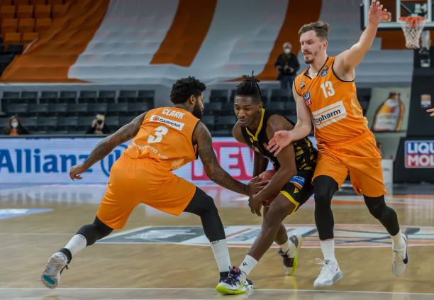 在面对挑战 在面对挑战