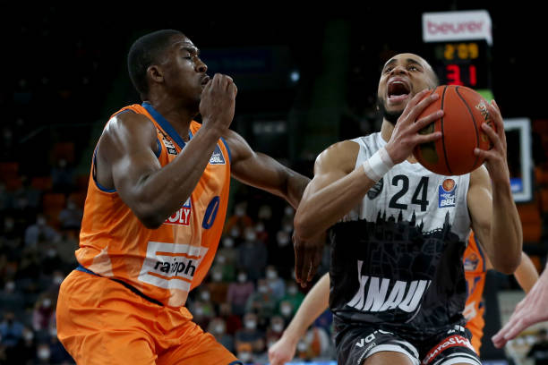 为了应对深 为了应对深