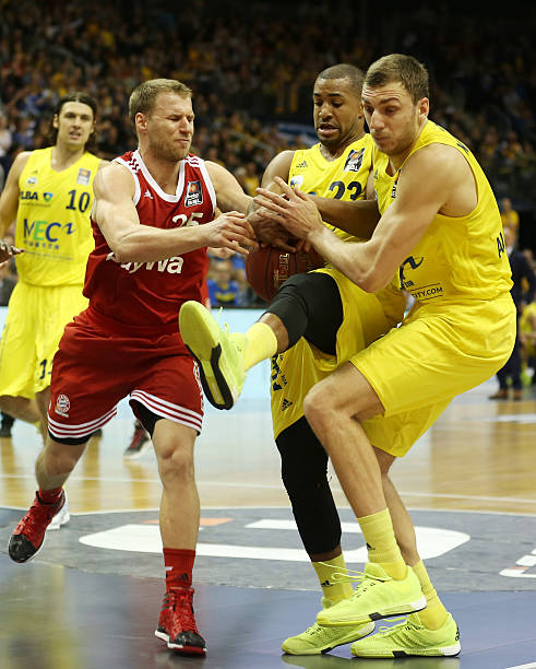 路披荆斩棘 路披荆斩棘