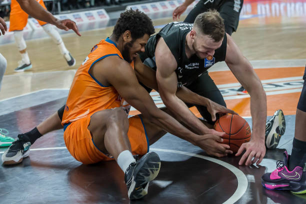 现对对手动 现对对手动